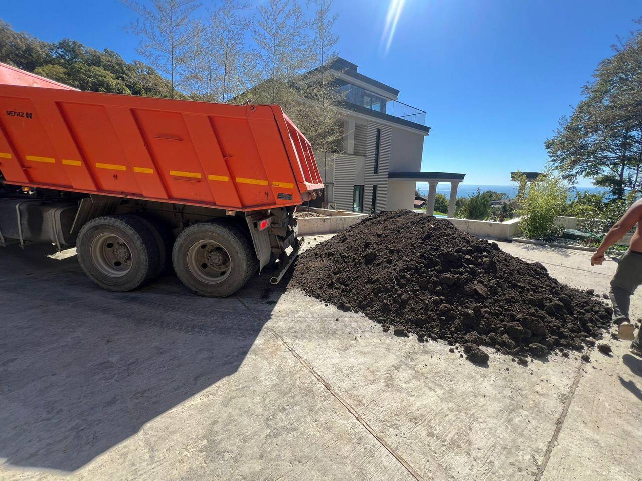 Доставка чернозёма к дому